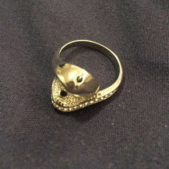 Ring - Picture 2 of 3